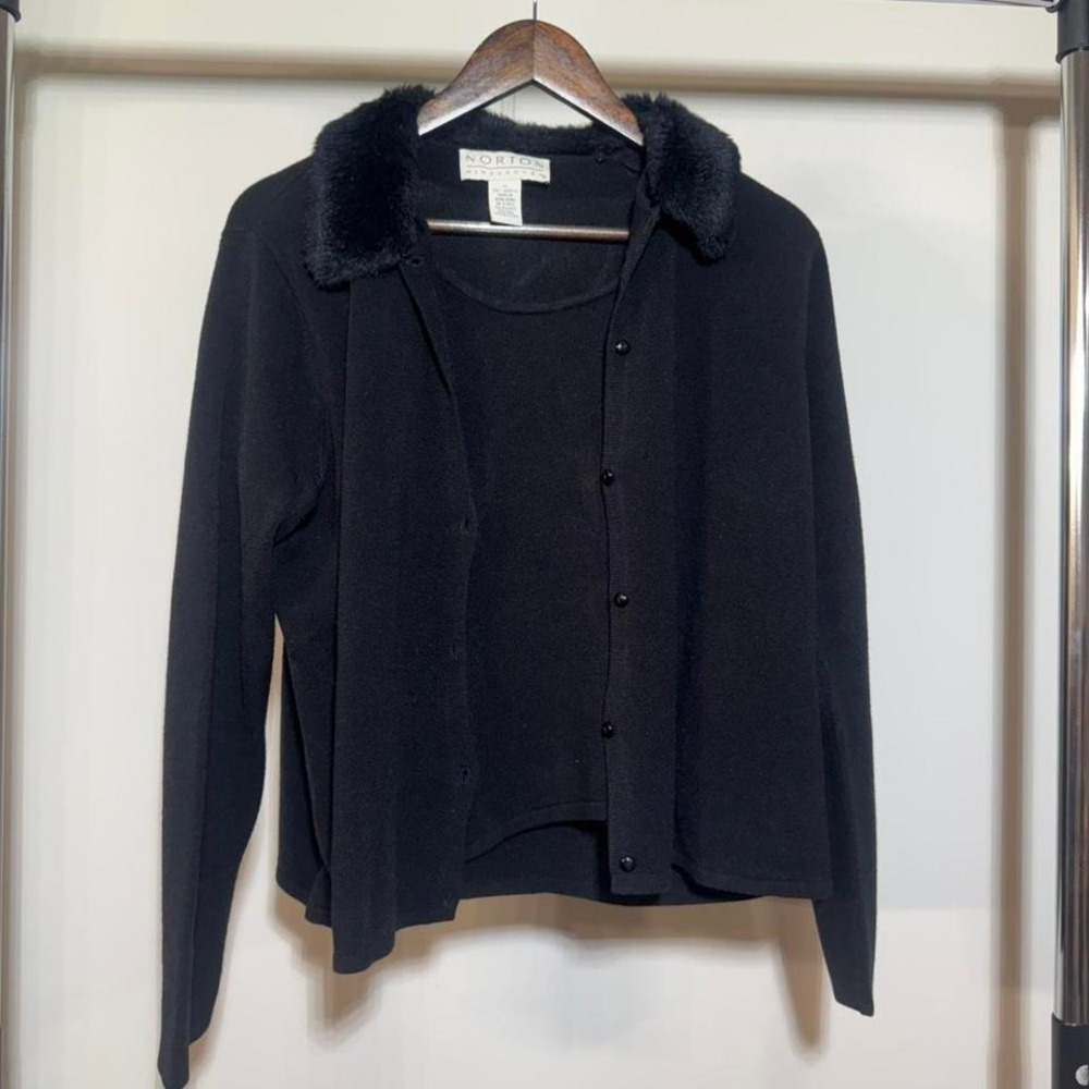 Norton Black Cardigan With Faux Fur Collar and Sewn In Shirt Size XL Vintage 90s